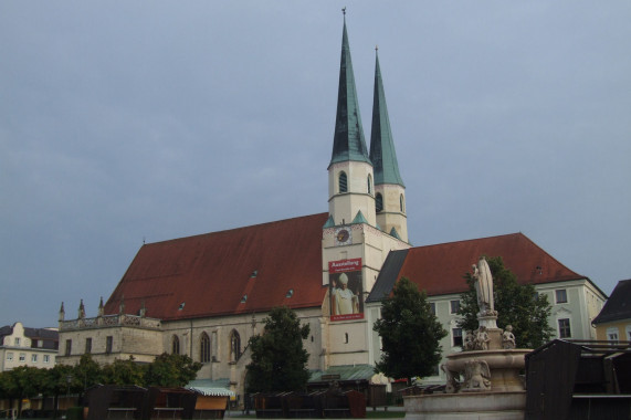 Stiftspfarrkirche St. Philipp und Jakob Altötting