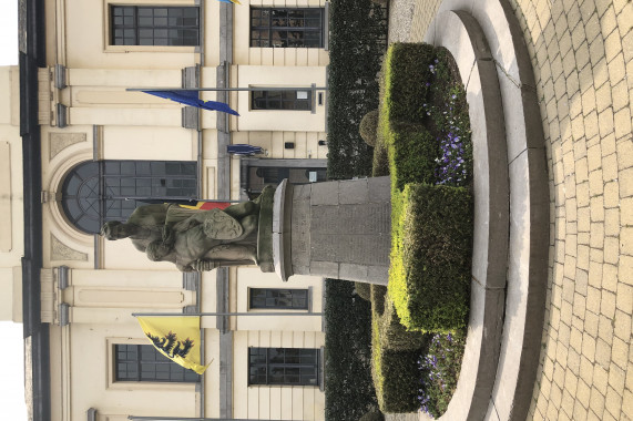 Oorlogsgedenkteken op Conscienceplein Torhout