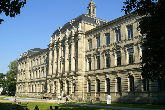 Friedrich-Alexander-Universität Erlangen-Nürnberg Erlangen