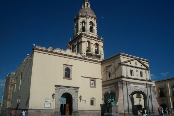 Templo y exconvento de la Cruz Santiago de Querétaro