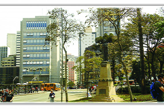 Praça Tiradentes Curitiba