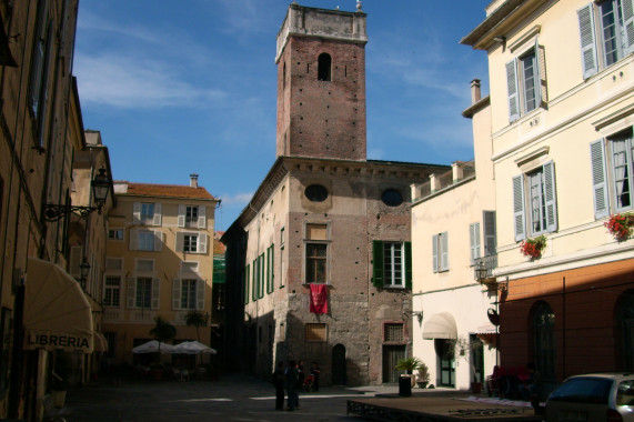 Palazzo Peloso Cepolla Albenga